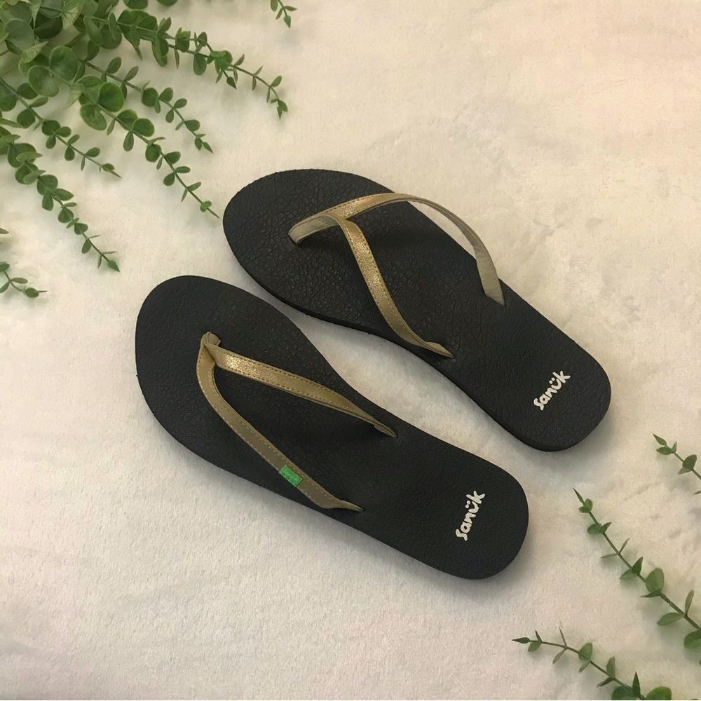 Sanuk Women’s Sz 11 Flip Flop Thong Slippers Black Gold